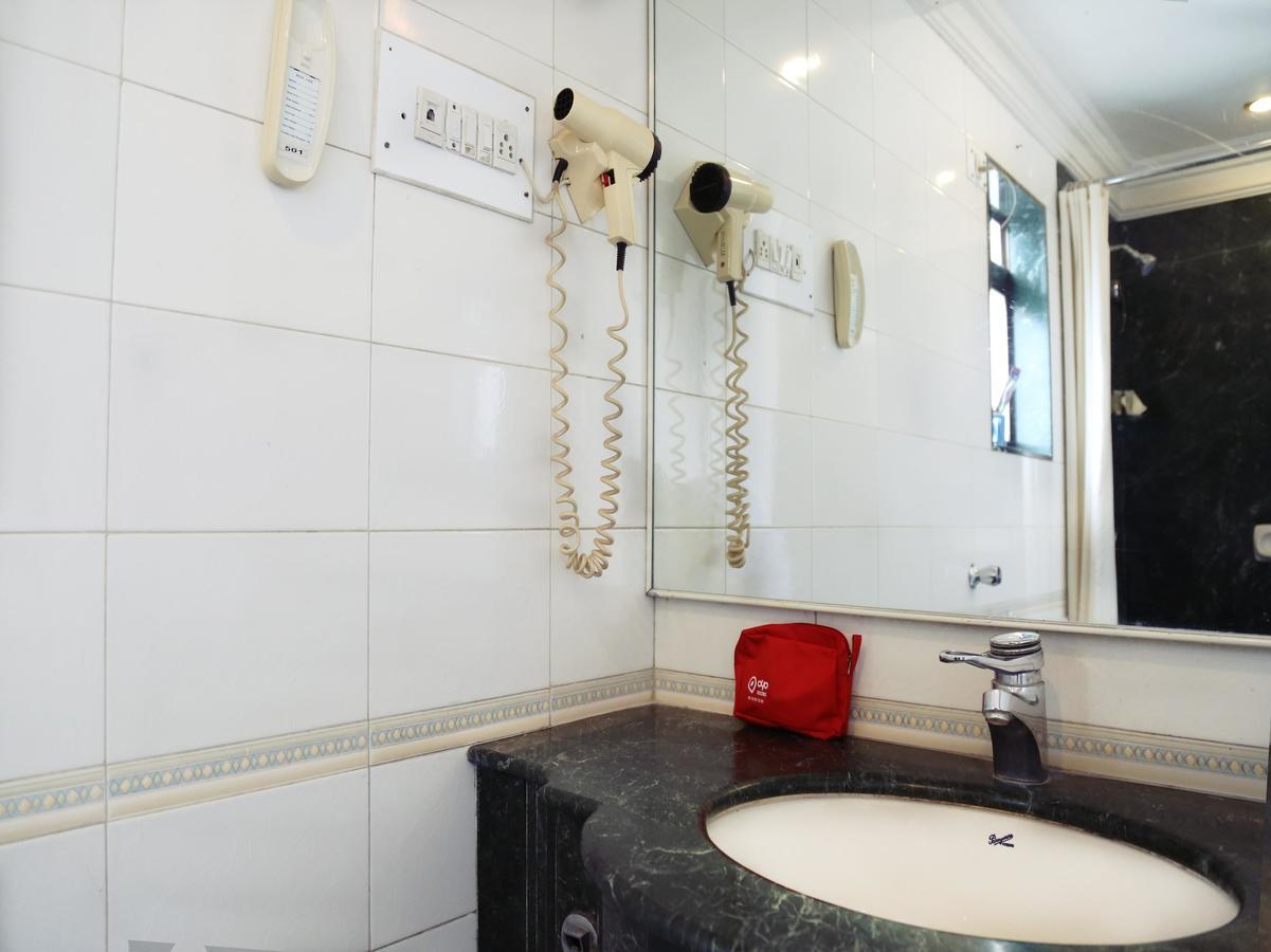 Hotel Srimaan Pune Bagian luar foto