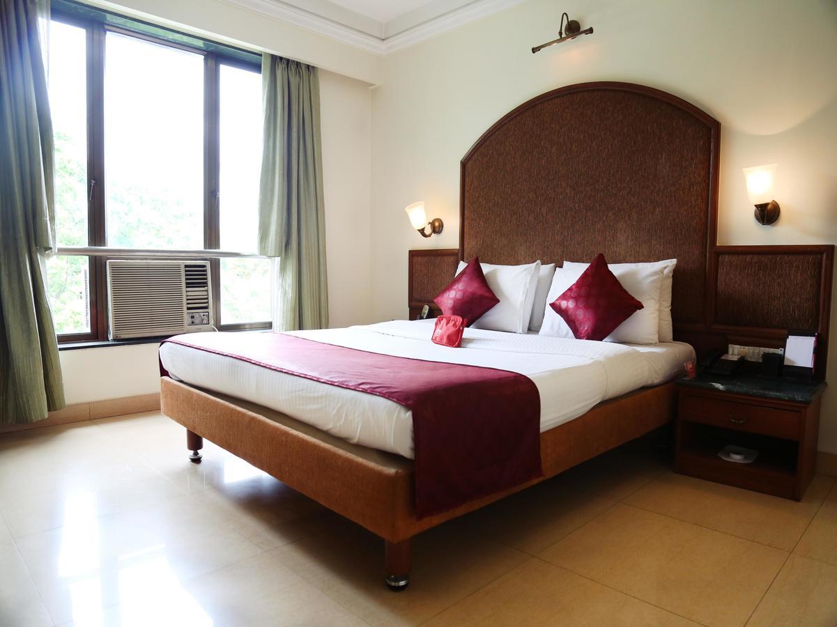 Hotel Srimaan Pune Bagian luar foto